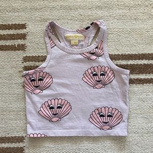 Hugo Loves Tiki shell tank top